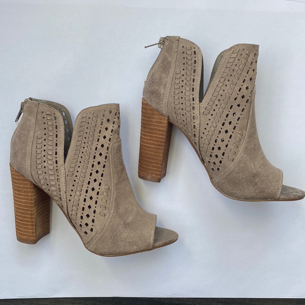 Open toed shoes